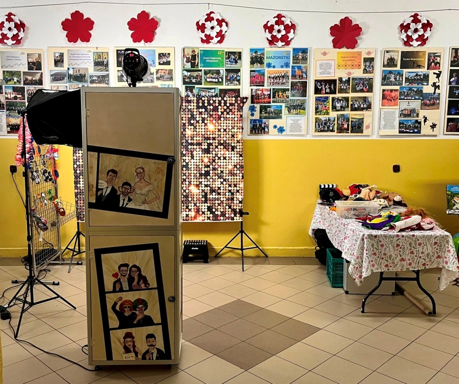 Fotobudka na Andrzejkach 2025 w GOKiW Wielopole Skrzyńskie